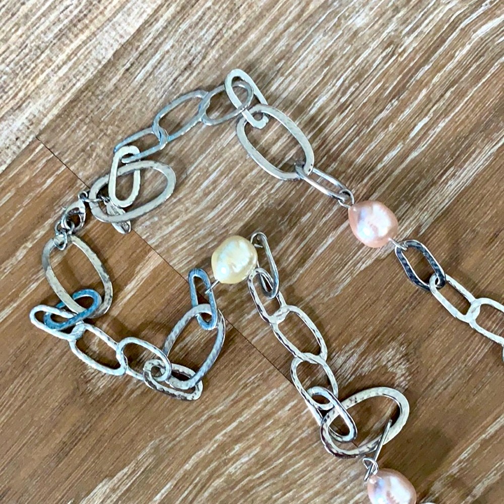 Ann Taylor necklace. Hammered rings with large pastel pearls. 36”